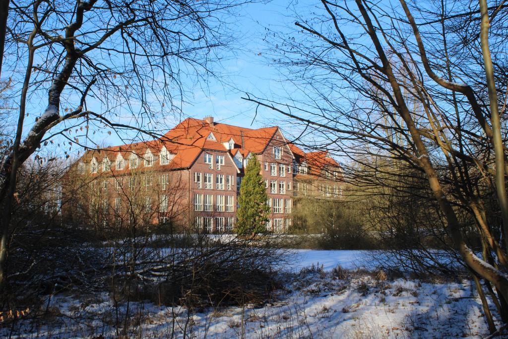 Park Hotel Fasanerie Нойштрелиц Экстерьер фото