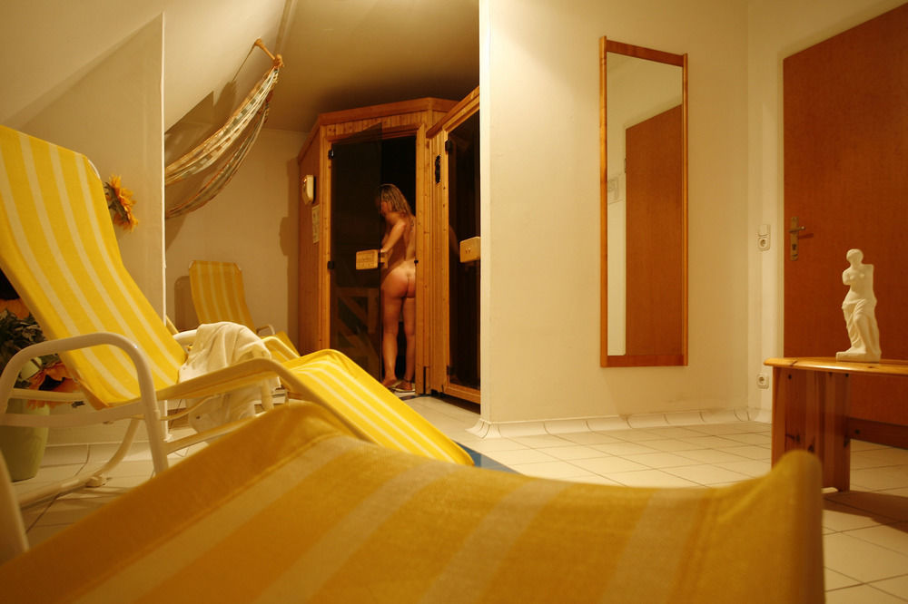 Park Hotel Fasanerie Нойштрелиц Экстерьер фото
